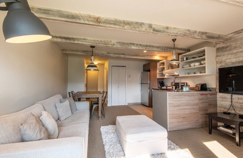 Mont-Tremblant Condominio | Renovated 1 bedroom with Views of Mont-Tremblant