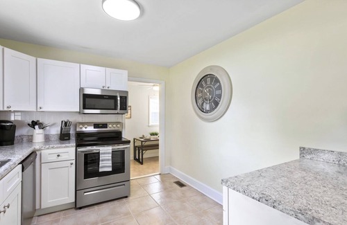 Charlotte Casa | Renovated! 12 minutes from South End CLT!