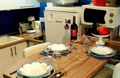 Carsac-Aillac Apartamento | Renovated 18th century building, terrace, near Sarlat