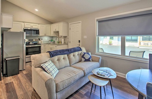 Hot Springs Cabaña | Renovated 1930s Cottage 4 < 1 Mi to Natl Park