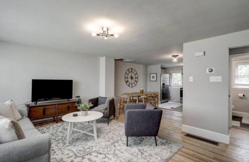 Witmer Casa | Renovated 2 BR home close to Lancaster attractions