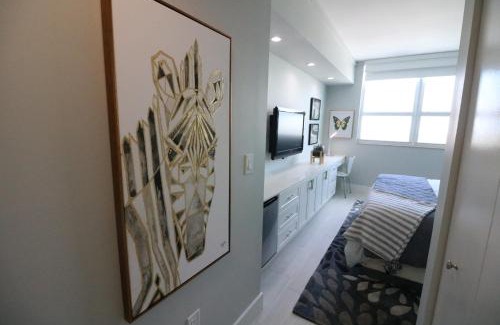 Coconut Grove Apartamento | Renovated 21st Floor Private Unit located in Coconut Grove Hotel