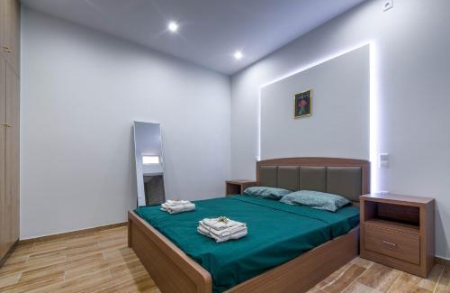 Nikaia Apartamento | Renovated 2BD house close to Pireus port