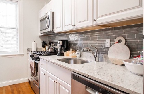 Brookline Apartamento | Renovated 2Bed, 0.5 mile to Longwood Med Hospitals
