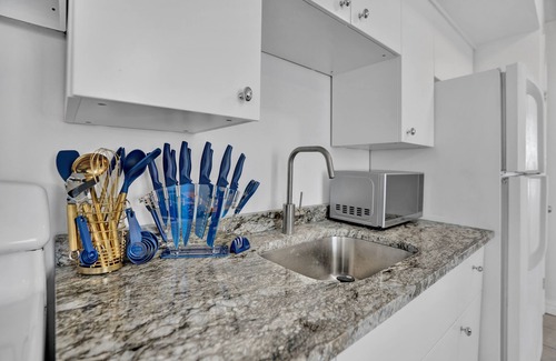 Germantown Apartamento | Renovated 2BR in Germantown