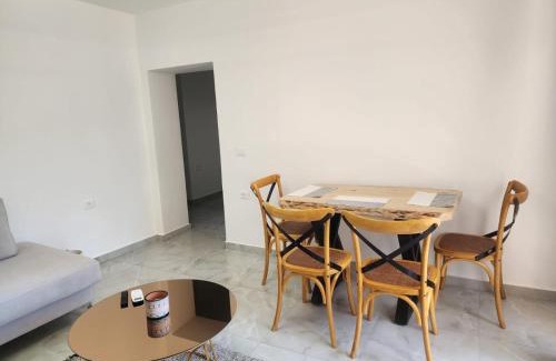Qender Apartamento | Renovated 2BR Retreat Near the Beach
