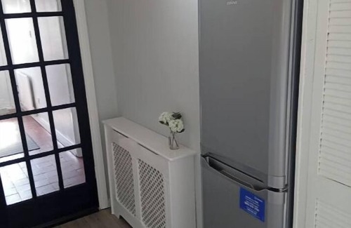 Belfast Casa | renovated 3 bedroom House, 3 miles from city centre, Belfast City Hall.