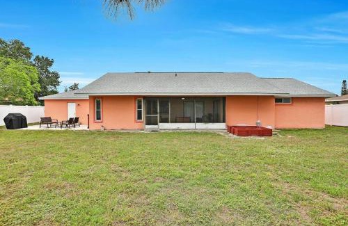 Whitfield Casa | Renovated 3BR Dog Friendly Pond View WD