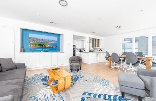 Santa Ana Heights Casa | Renovated 3Br Oceanfront W Panoramic Views By Beachview Rentals