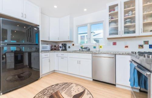 Santa Ana Heights Casa | Renovated 3Br Oceanfront W Panoramic Views By Beachview Rentals