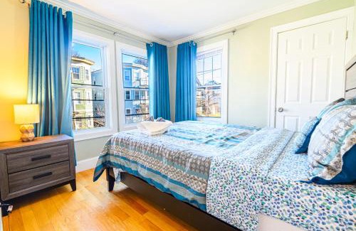 Ashmont Apartamento | Renovated 4BR3BA Escape - Near Public Transportation