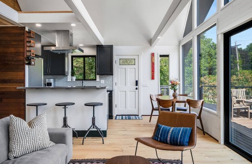 South Colby Casa | Renovated A-frame with water view