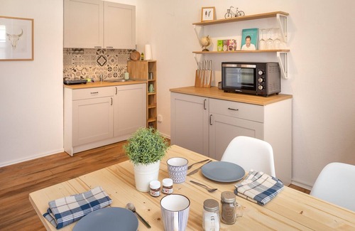 Bad Oeynhausen Apartamento | Apartamento renovado con Netflix y cama con somier