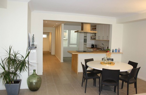 Knokke Apartamento | Apartamento reformado (115m²) en el corazón de Knokke a 750m de la playa