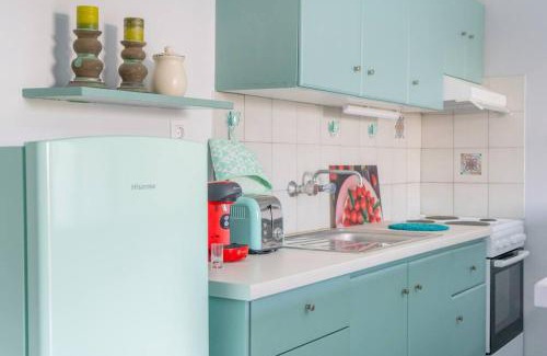 Adelianos Kampos Apartamento | Renovated apartment in Adelianos Kampos