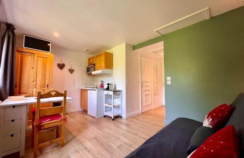 Combloux Apartamento | Renovated apartment and Near The Slopes!