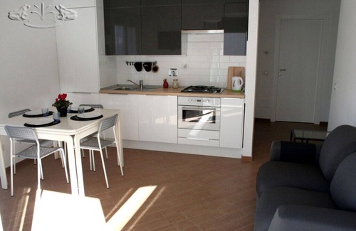 Quartiere Coppede Apartamento | Nuevo apartamento, Wi-Fi, TV vía satélite, aire acondicionado cerca de Villa Borghese, Sapienza y Luiss