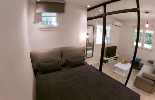 Kifisia Apartamento | Renovated apartment in Kifissia Center near Metro G25