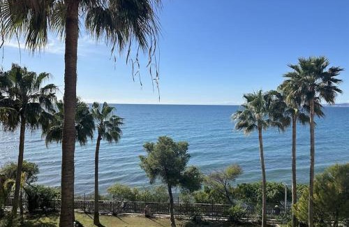 Nueva Milla de Oro Apartamento | Renovated apt Douro - balcony right at the sea