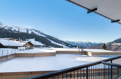 Courchevel Apartamento | Apartamento renovado cerca de las pistas con vista a las montañas y acomodaciones para 6 personas