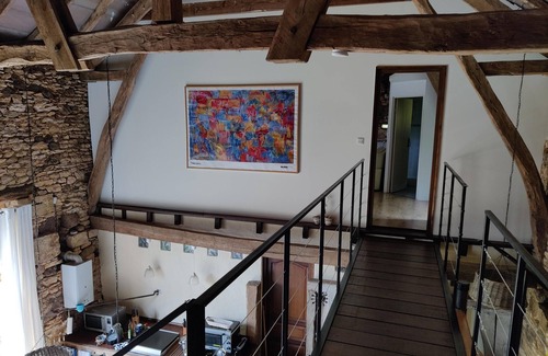 Frayssinet-le-Gelat Casa | Renovated barn in 1823 farmhouse. Garden and shared pool.