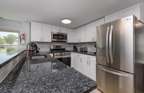 Villas Casa | Renovated Bay Duplex Kayaks Fishing Poles Beach Equipment!