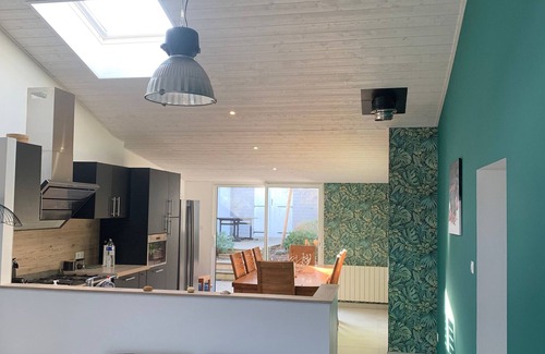 Barbatre Cabaña | Casa tradicional renovada cerca de la playa con terraza y jardín en Barbâtre