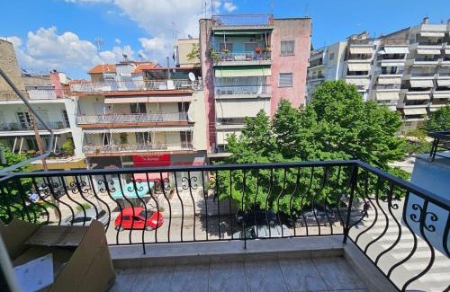 Serres Apartamento | Renovated beautiful apartment