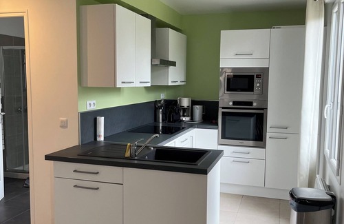 Noyers Saint Martin Casa | Renovated country house.