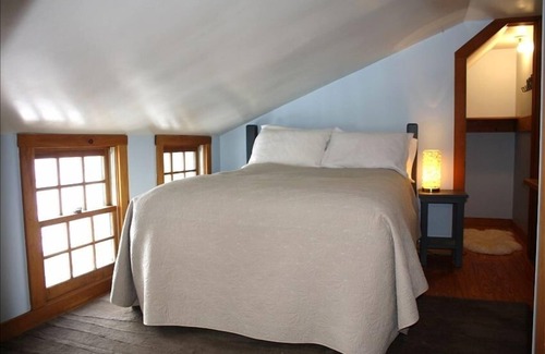 Barnard Cabina | Encantadora cabaña con vista a la cascada y al estanque