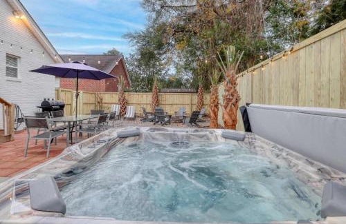 Mount Pleasant Casa | Renovated Charleston Oasis Mins to Dtwn and Beach