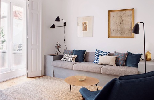 Santos Apartamento | Renovated Charming Apartment with Terrace in Lapa