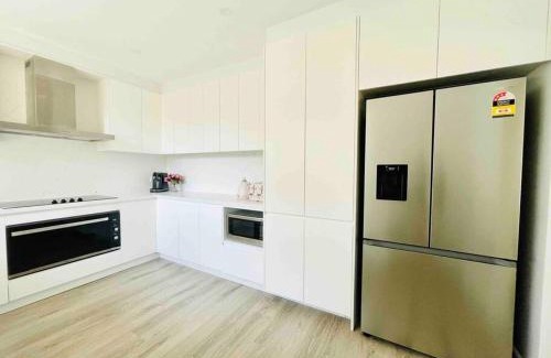 Roseville Casa | Renovated charming & cozy house (Walk to Station)