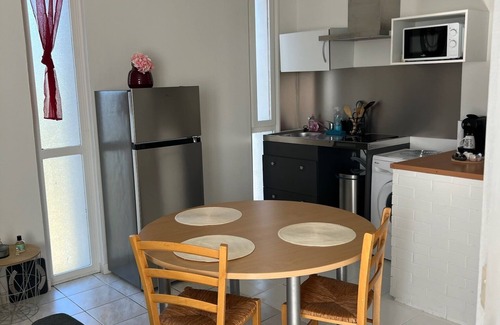 Bourg-en-Bresse Apartamento | Renovated Comfort Apartment