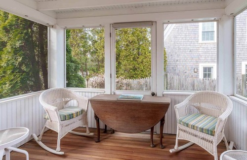 Edgartown Casa | Renovated Cottage In The Heart Of The Village