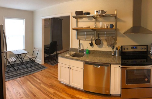 East Durham Apartamento | Renovated Cottage Minutes From Downtown
