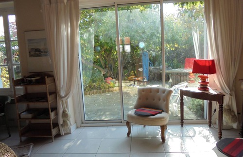 Barbatre Casa | Renovada casa de campo de unos 70 m2 con jardín