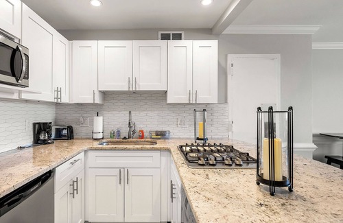 Peachtree Center Apartamento | Renovated Downtown Atlanta Condo with City View with Free Parking- 2005