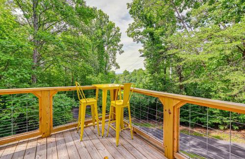 Franklin Casa | Renovated Franklin Home with Mountain-View Deck!