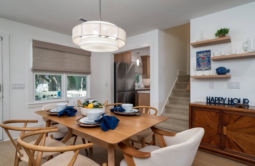 Tarpon Pond Cabaña | Renovated from the Studs up! 3 Bedroom, 2 Bath! Amenity Cards!