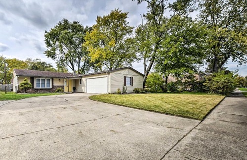 Griffith Casa | Renovated Griffith Family Home in Chicagoland Area