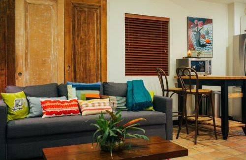 Northeast Coconut Grove Casa | Renovated Historic Coconut Grove Cottage Home