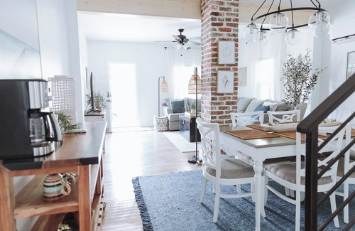 Cape Charles Casa | Renovated Home by Central Park-King Bed! Family Friendly. 2 Blocks to Beach!