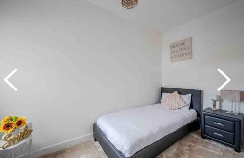 Belfast Casa | Renovated Home in Belfast