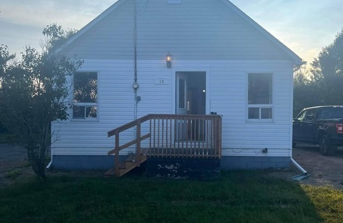 Algoma District Casa | Renovated home in central Wawa