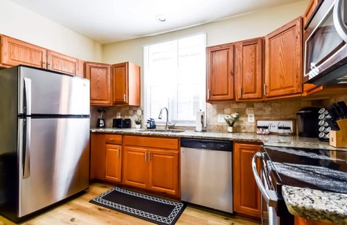 Peoplestown Casa | Renovated Home with Front Porch, Back Deck, Pool Table, Desk, PetFriendly