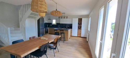 Le Palais Casa | Renovated house 3 bedrooms, sleeps 9