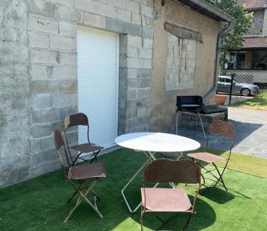 Arthes Apartamento | Renovated house l Garden l Private parking