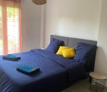 Arthes Apartamento | Renovated house l Garden l Private parking