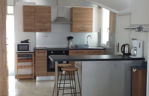 Martin-Eglise Casa | Renovated house with terrace next to the owners